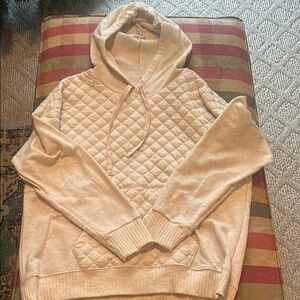 Women’s Cream Quilted Hoodie Sweater
